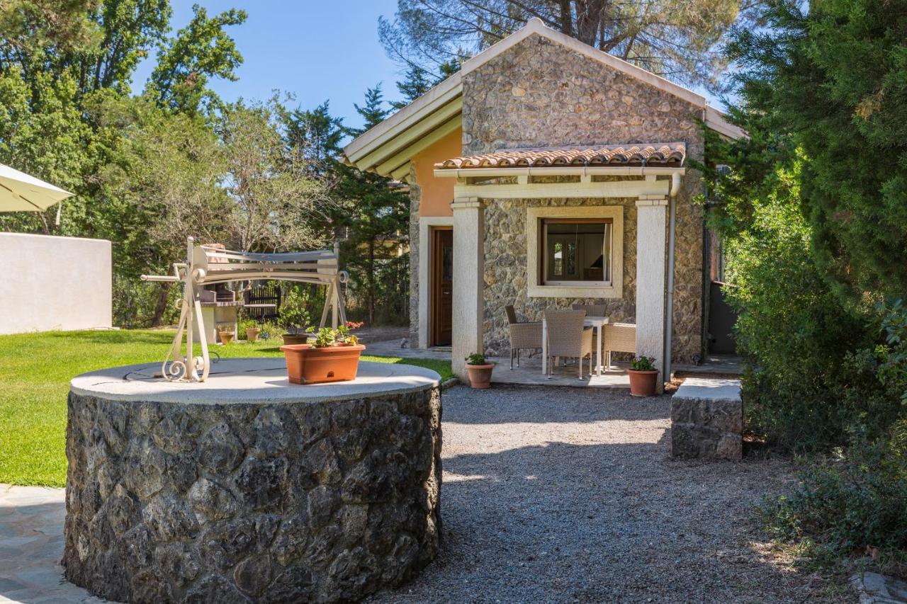 Petrinos Cottage Δαφνίλα Εξωτερικό φωτογραφία