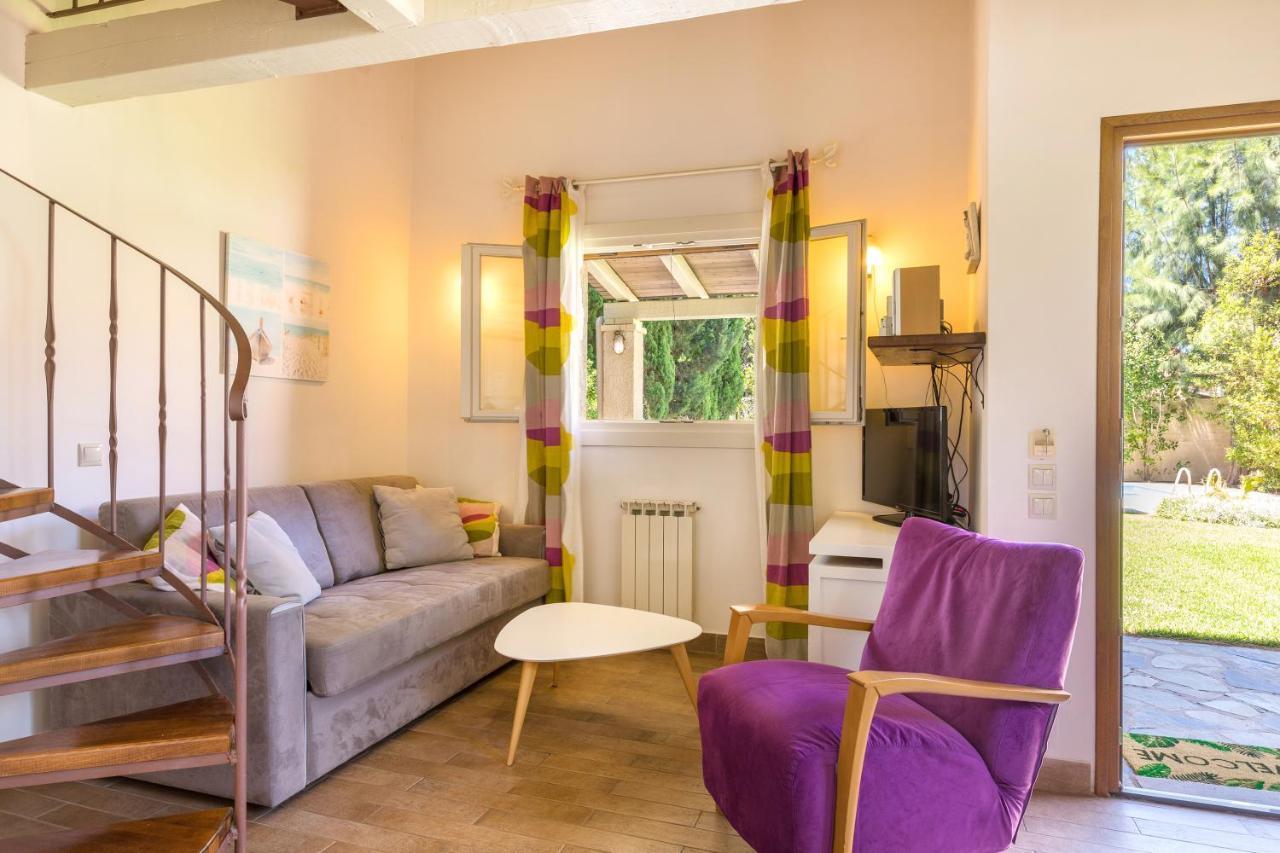 Petrinos Cottage Δαφνίλα Εξωτερικό φωτογραφία