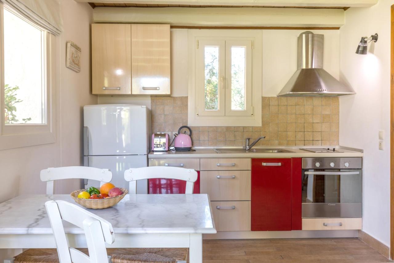 Petrinos Cottage Δαφνίλα Εξωτερικό φωτογραφία