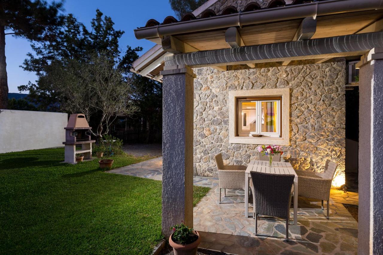 Petrinos Cottage Δαφνίλα Εξωτερικό φωτογραφία