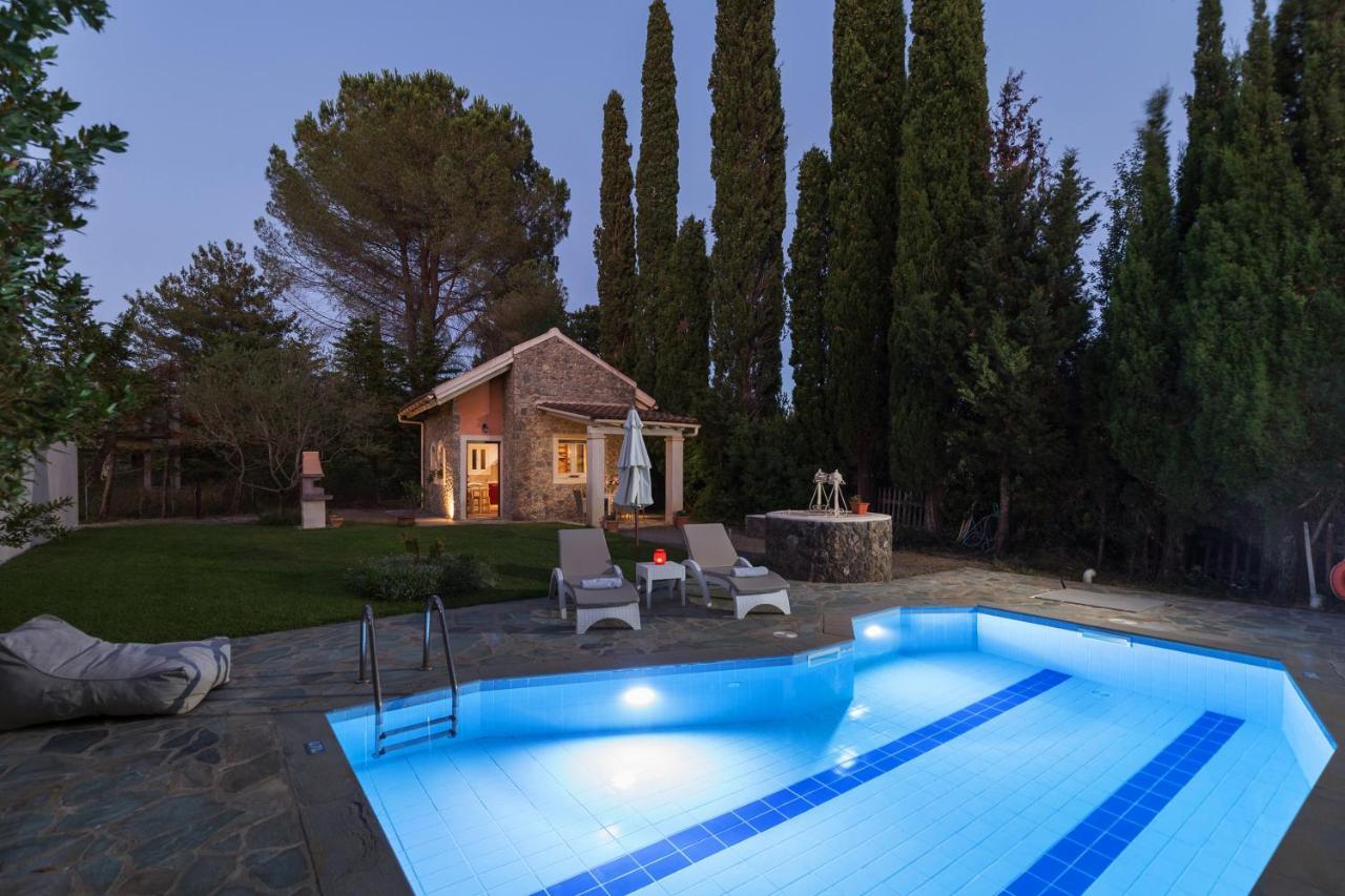 Petrinos Cottage Δαφνίλα Εξωτερικό φωτογραφία